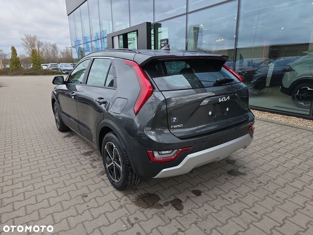 Kia Niro 1.6 GDI Hybrid M - 18