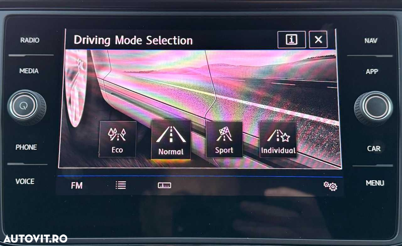 Volkswagen T-ROC 1.6 TDI Design - 26
