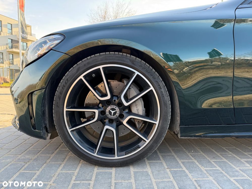 Mercedes-Benz Klasa C 300 9G-TRONIC Night Edition - 12