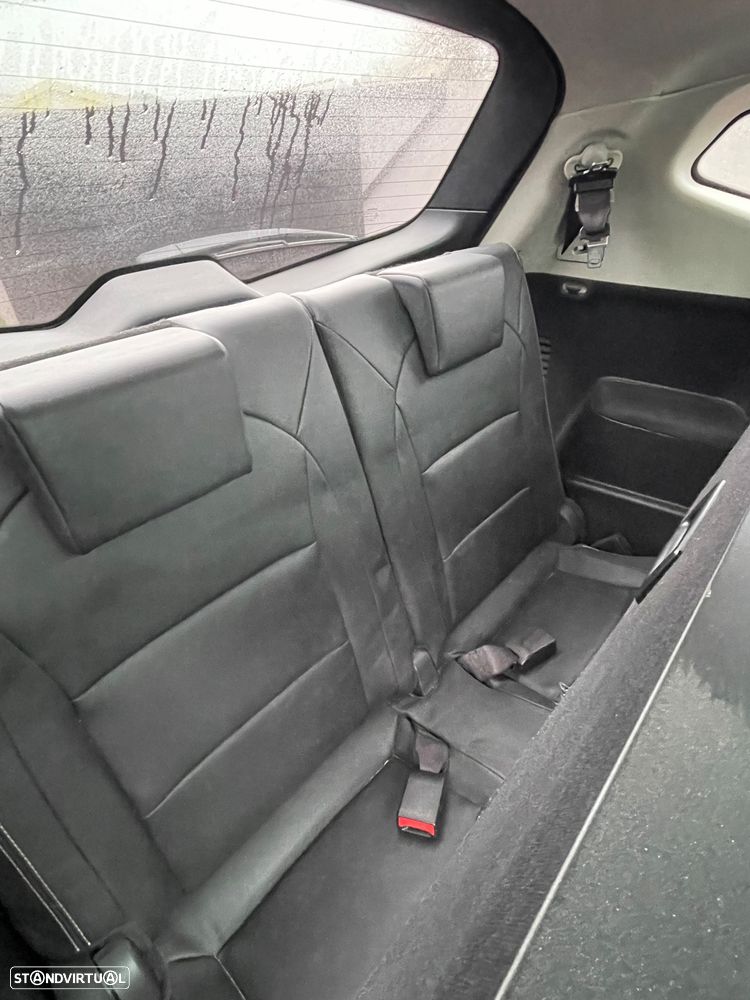 Nissan Qashqai +2 1.5 dCi Tekna Premium 18 360 - 11