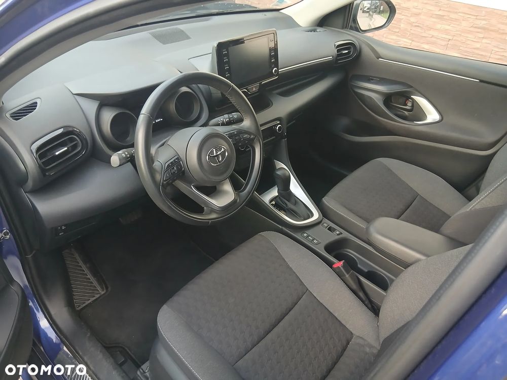 Toyota Yaris - 8