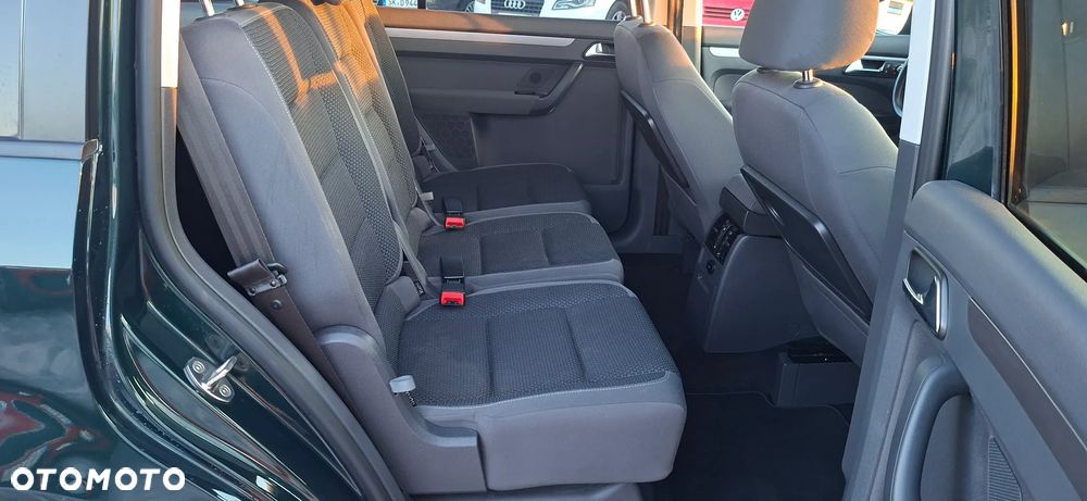 Volkswagen Touran 2.0 TDI DPF DSG Highline - 8