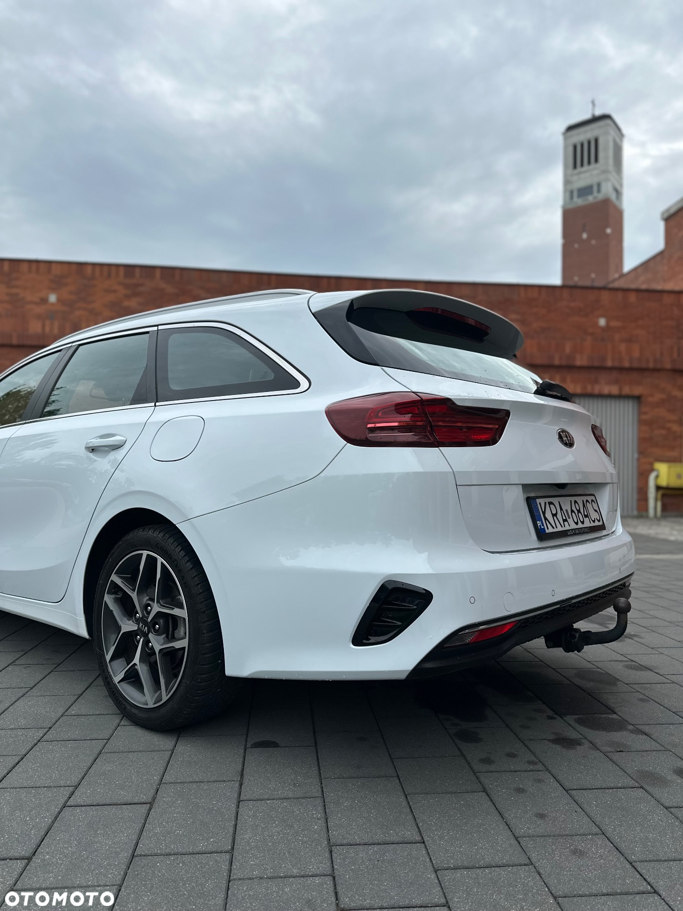 Kia Ceed 1.6 CRDi (48V Mild-Hybrid) DCT7 Spirit - 26