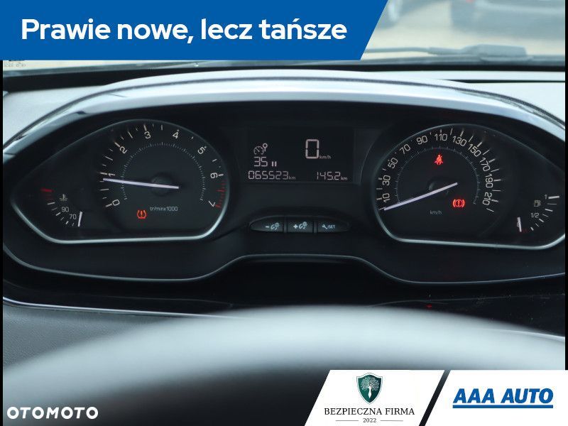 Peugeot 208 - 12