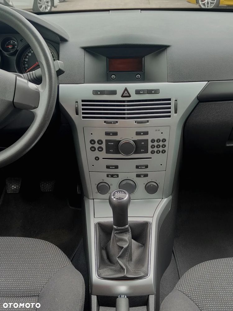 Opel Astra - 11