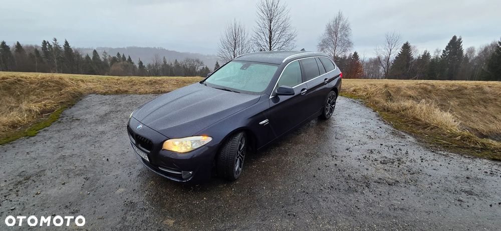 BMW Seria 5 530d xDrive Luxury Line - 3
