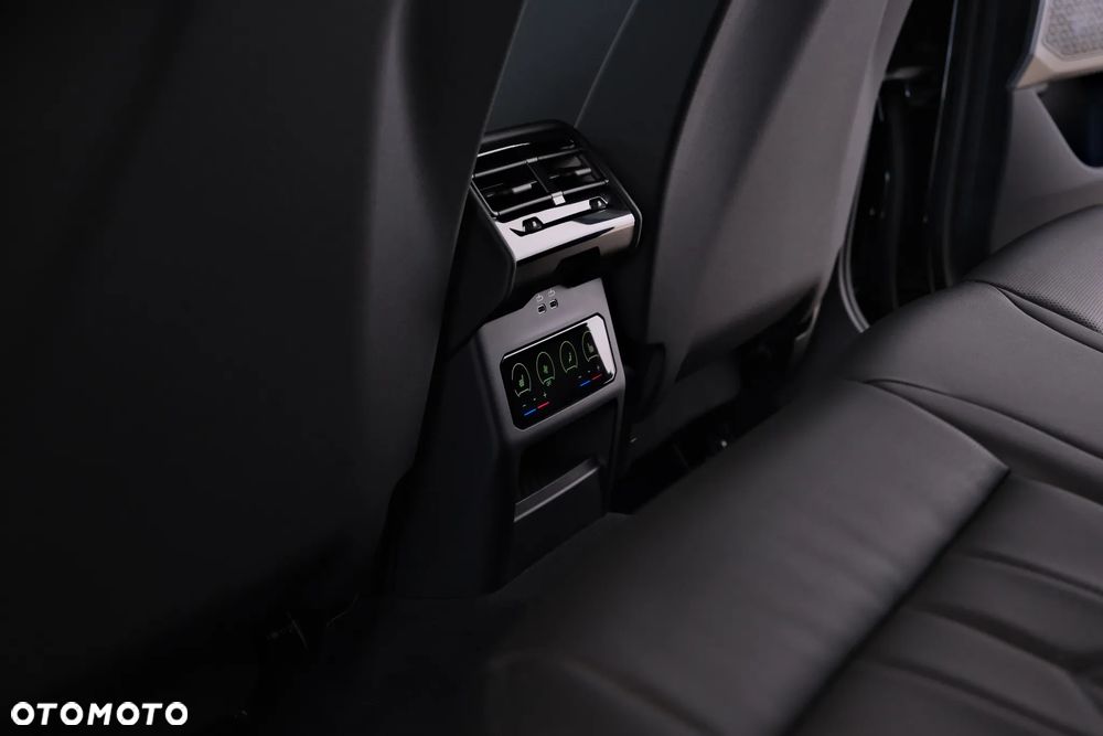 BMW Seria 5 520d xDrive mHEV M Sport - 37