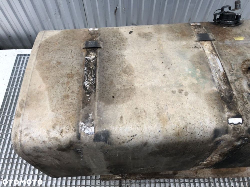 ZBIORNIK PALIWA  SCANIA P,G,R,T - series 2003 - 2022 R 380 279 kW [380 KM] 4x2 2004 1517309 - 5