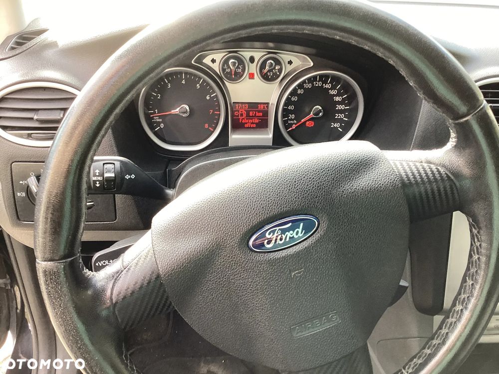 Ford Focus 1.6 16V Sport - 10