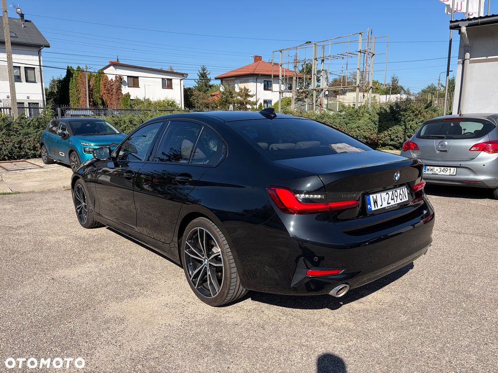 BMW Seria 3 318i Sport Line - 4