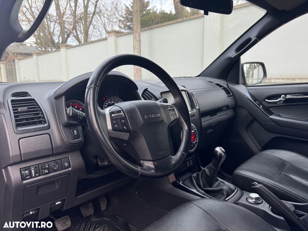 Isuzu D-Max 1.9 DSL 4x4 Double Cab Premium - 8
