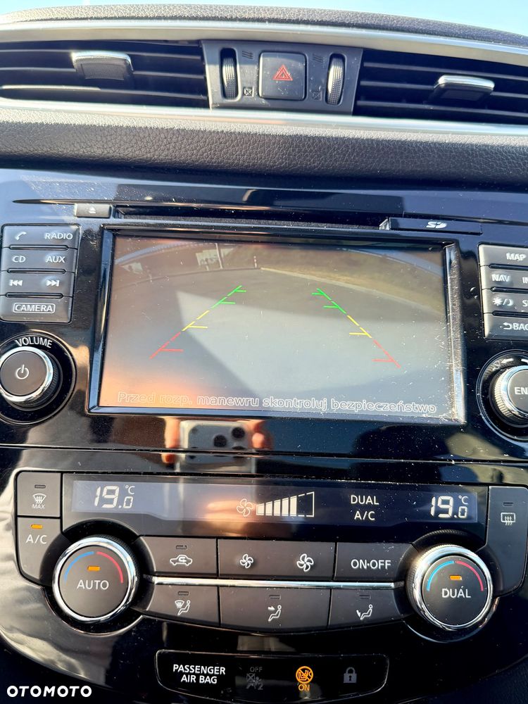Nissan Qashqai 1.2 DIG-T N-Connecta - 23