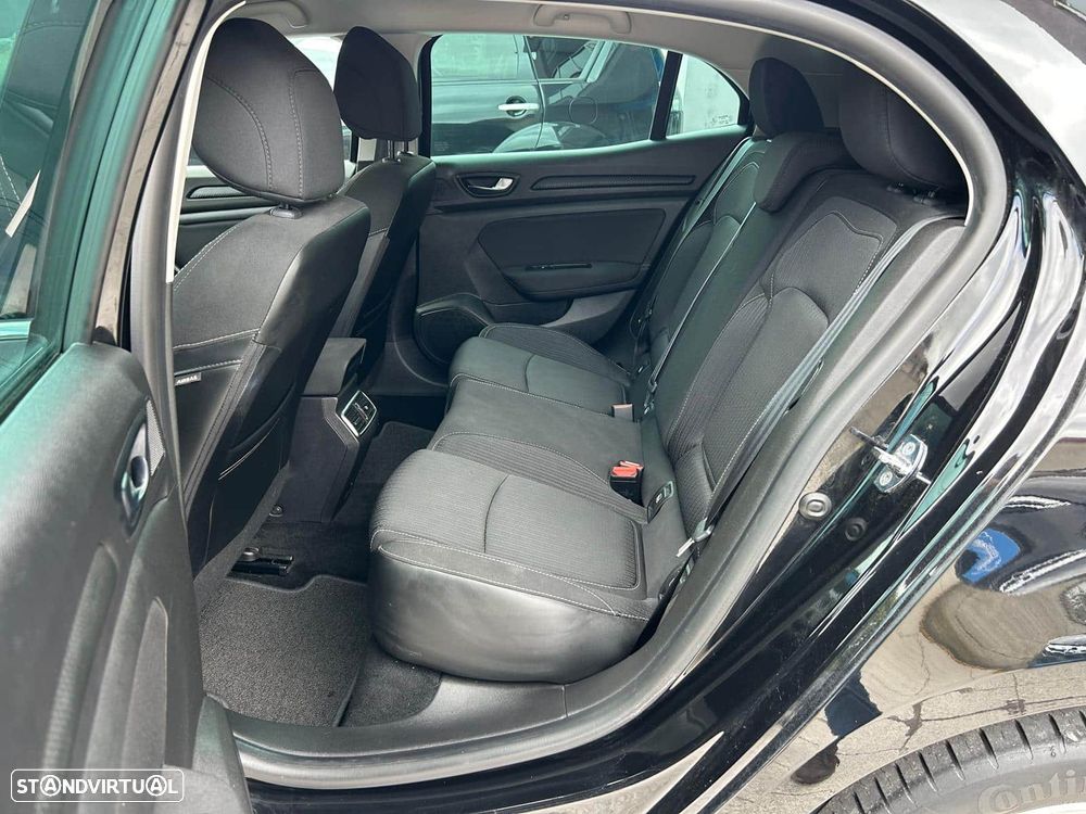 Renault Mégane ENERGY TCe 130 EDC LIMITED - 8