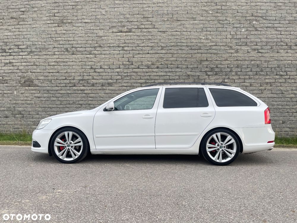 Skoda Octavia 2.0 TDI DPF RS DSG - 3