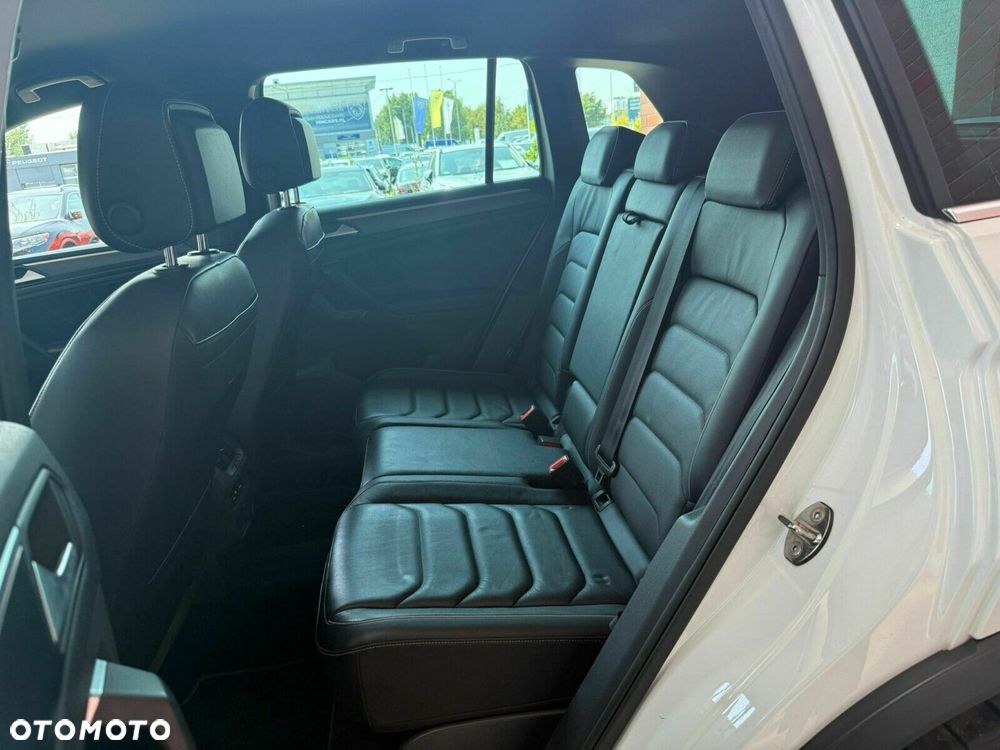 Volkswagen Tiguan - 11