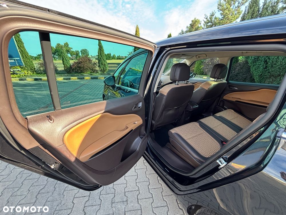 Opel Zafira - 33
