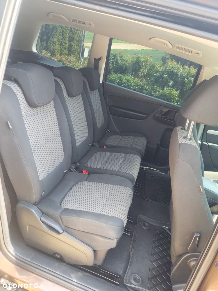 Volkswagen Sharan 2.0 TDI Comfortline DSG - 22