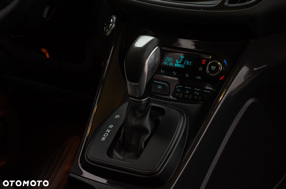 Ford Kuga 1.5 EcoBoost 4x4 Titanium - 22