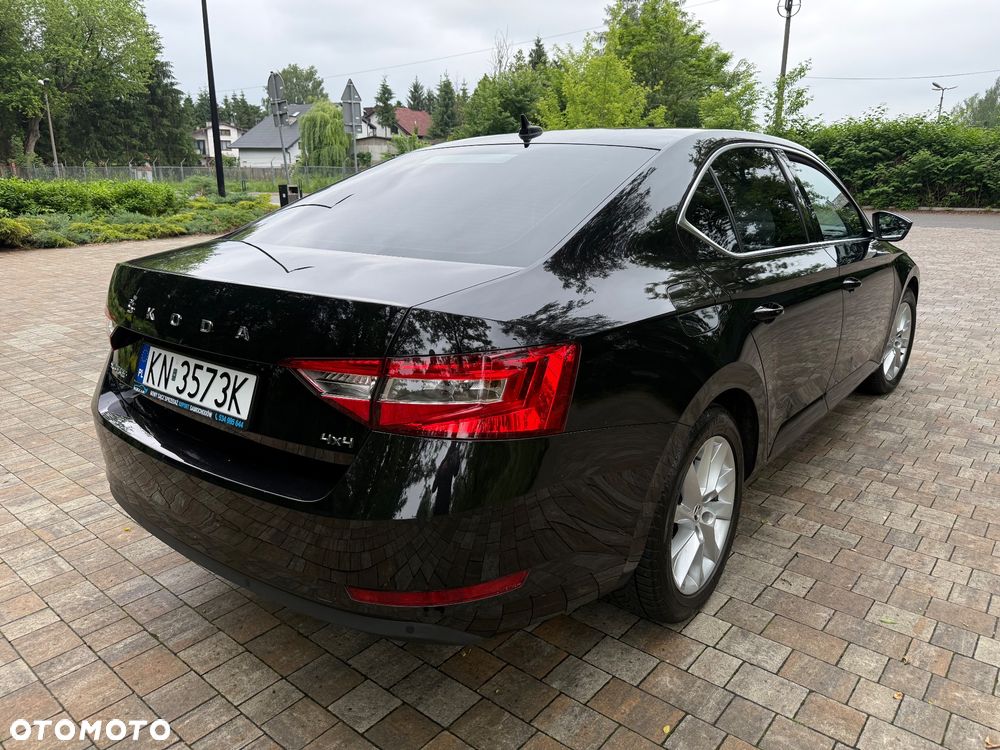 Skoda Superb 2.0 TDI SCR 4x4 Style DSG - 7