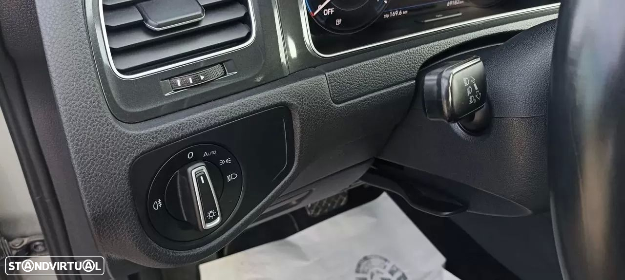 VW e-Golf AC/DC - 11