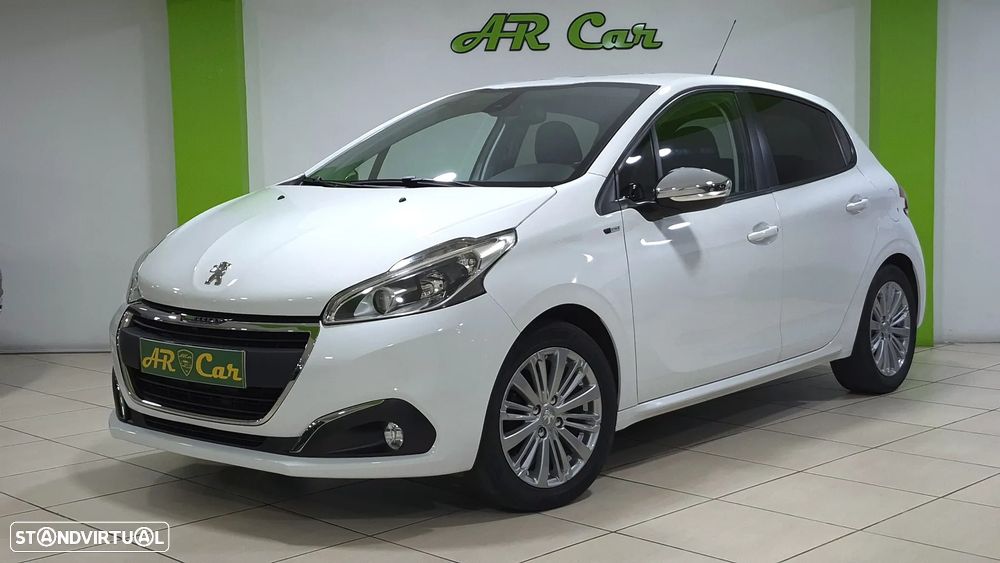 Peugeot 208 1.2 PureTech Style - 1