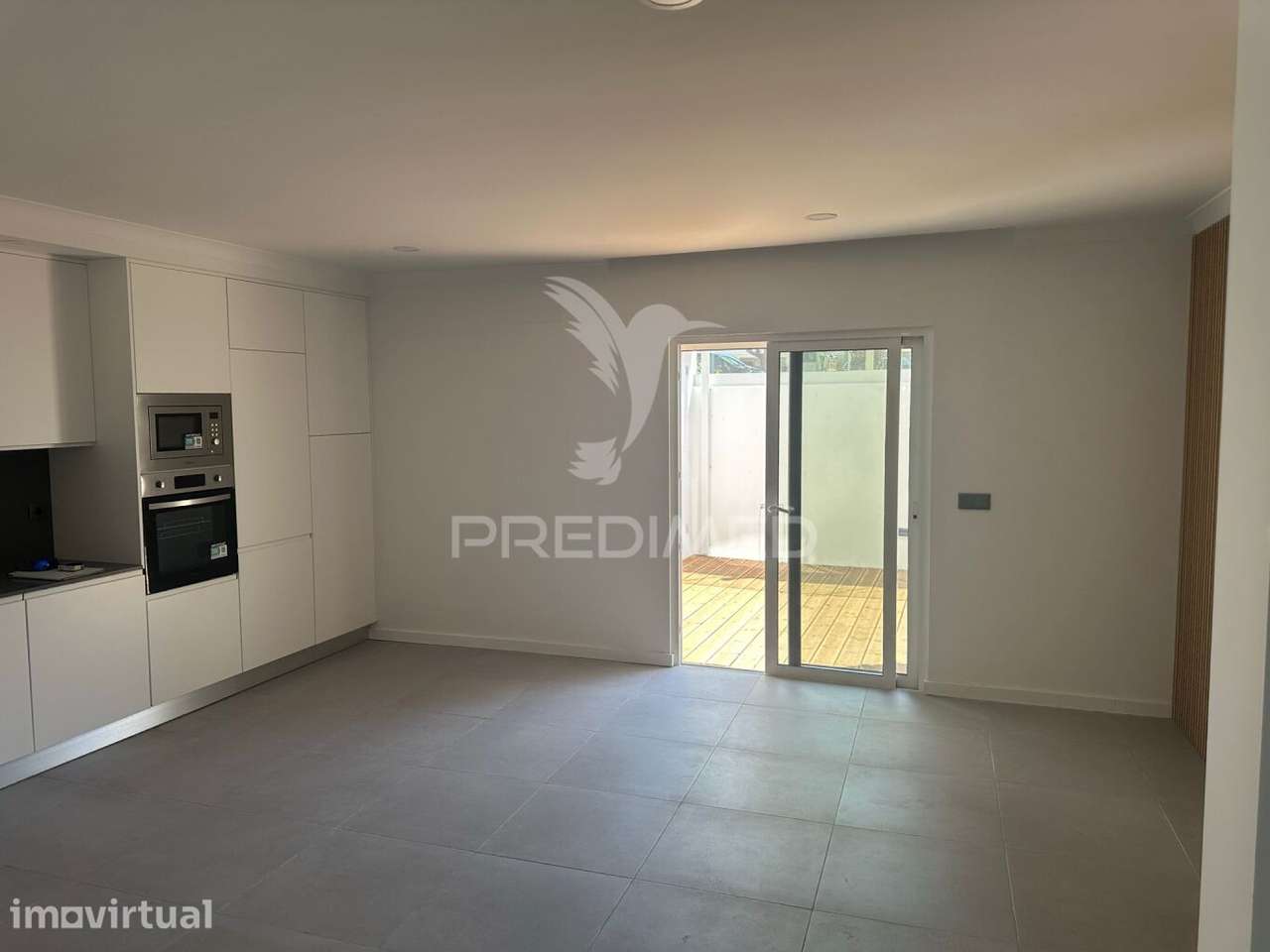 APARTAMENTO T3 REMODELADO - Grande imagem: 3/17