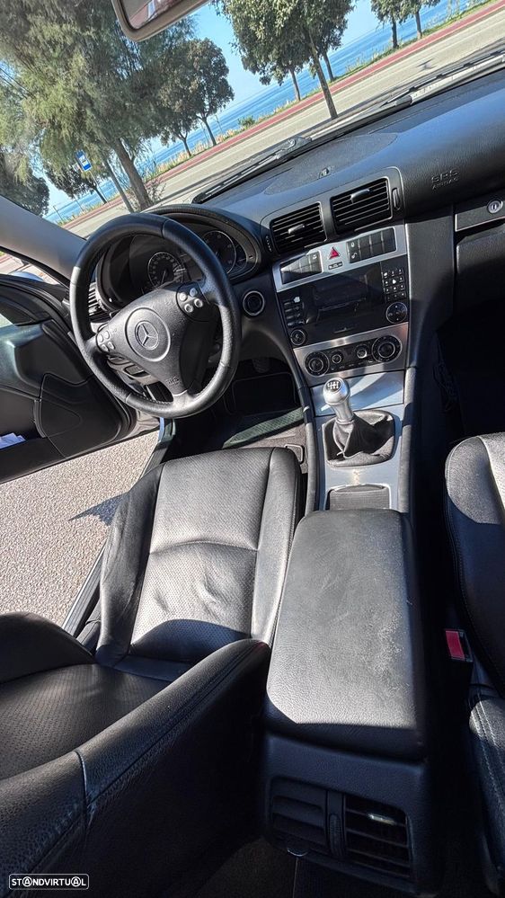 Mercedes-Benz C 220 CDi Sport Coupé Evolution AMG - 16