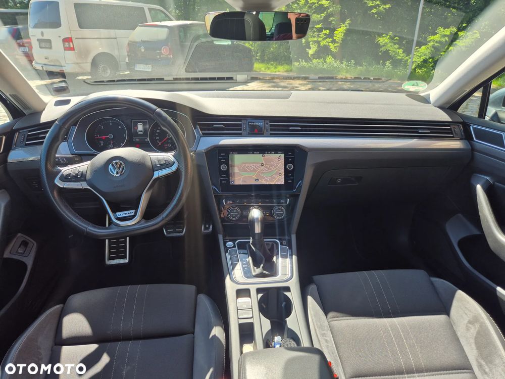 Volkswagen Passat - 18