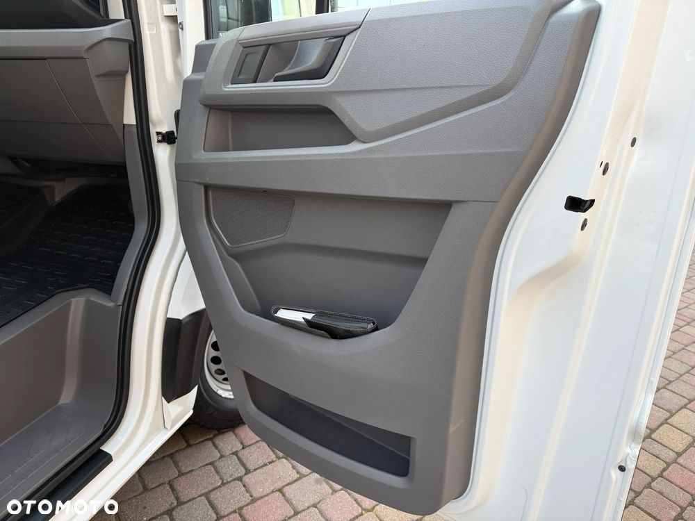 Volkswagen Crafter Doka Brygadówka - 26