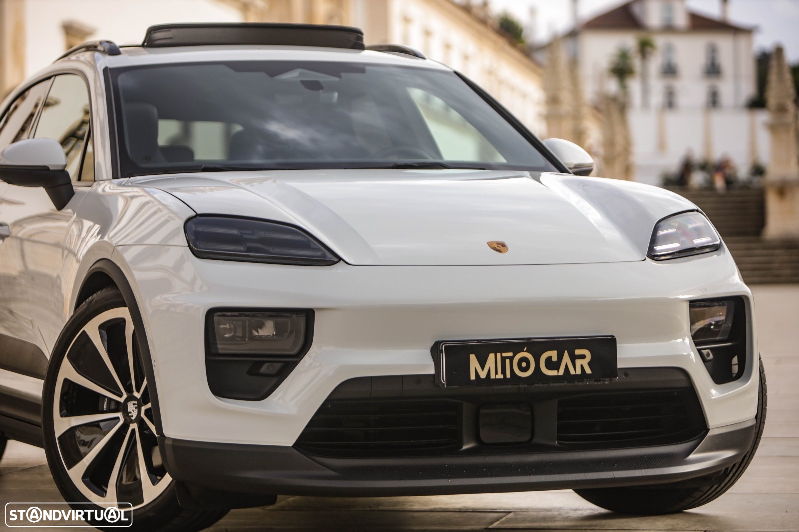 Porsche Macan Electric 4 - 28