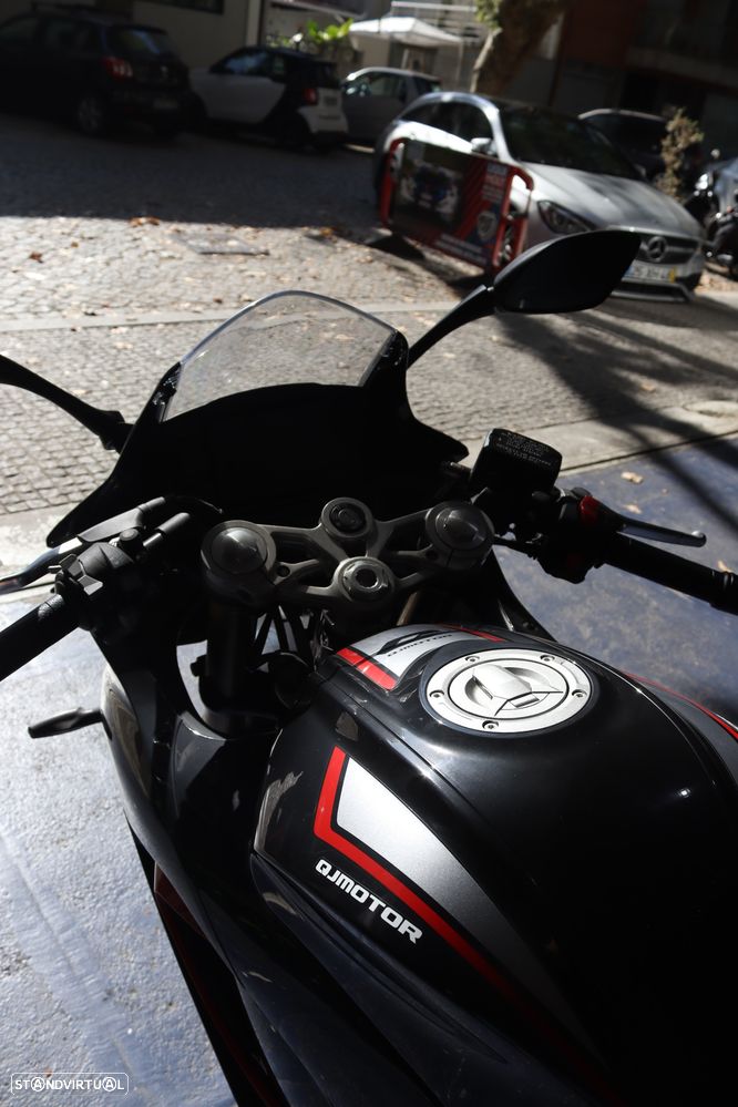 QJ Motor SRK 125R - 6