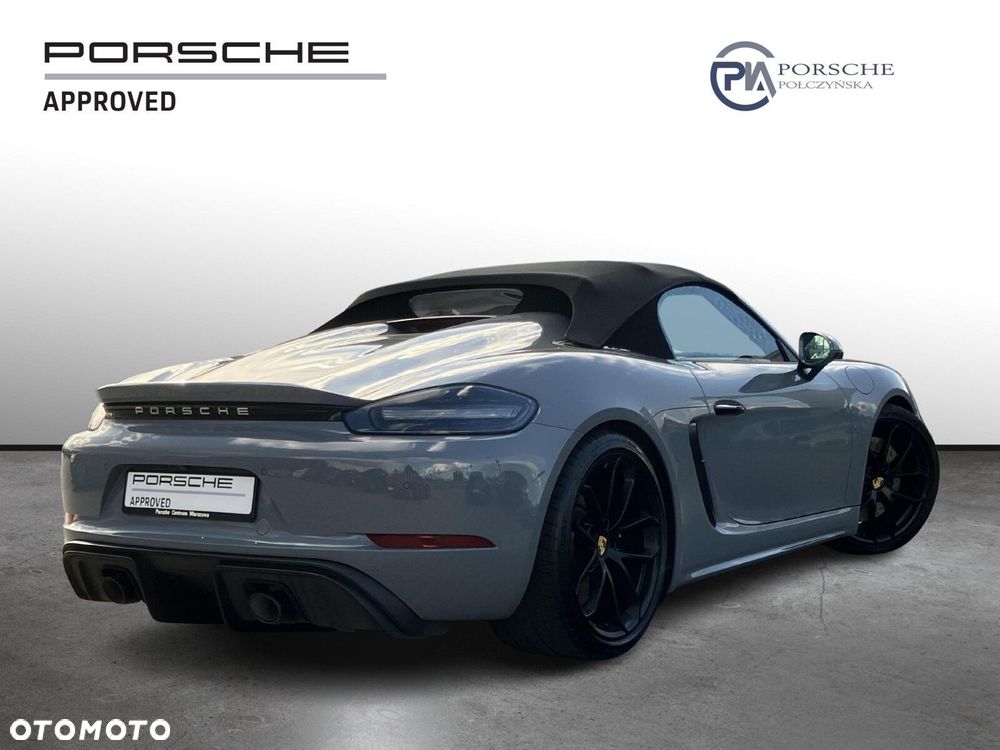 Porsche 718 Spyder - 5