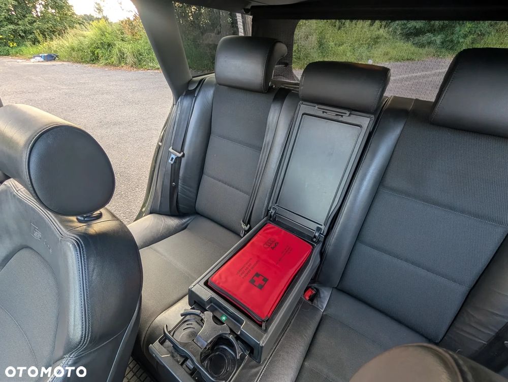 Audi A4 Avant 2.0 TDI DPF quattro - 9