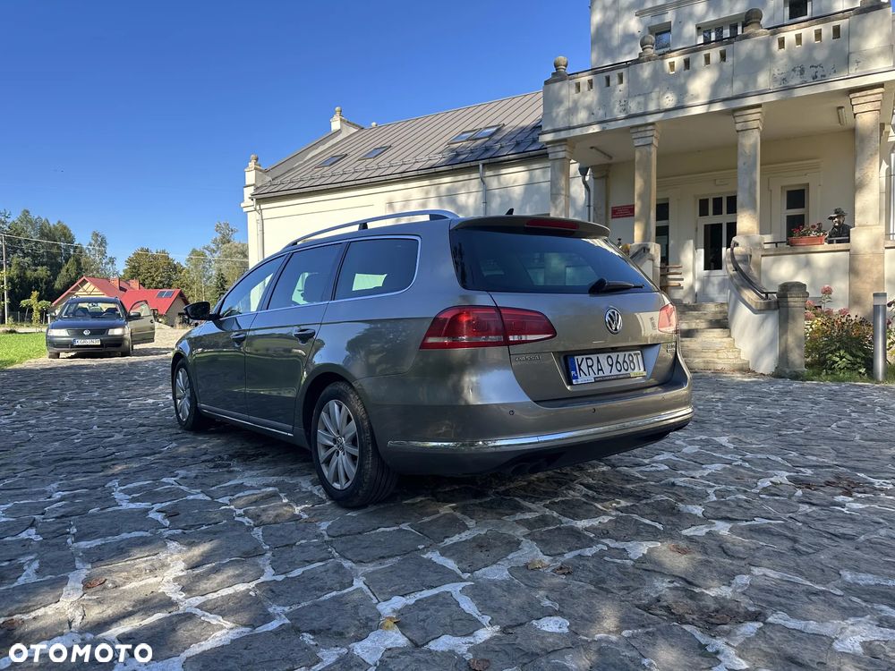 Volkswagen Passat Variant 2.0 Blue TDI SCR Comfortline - 6