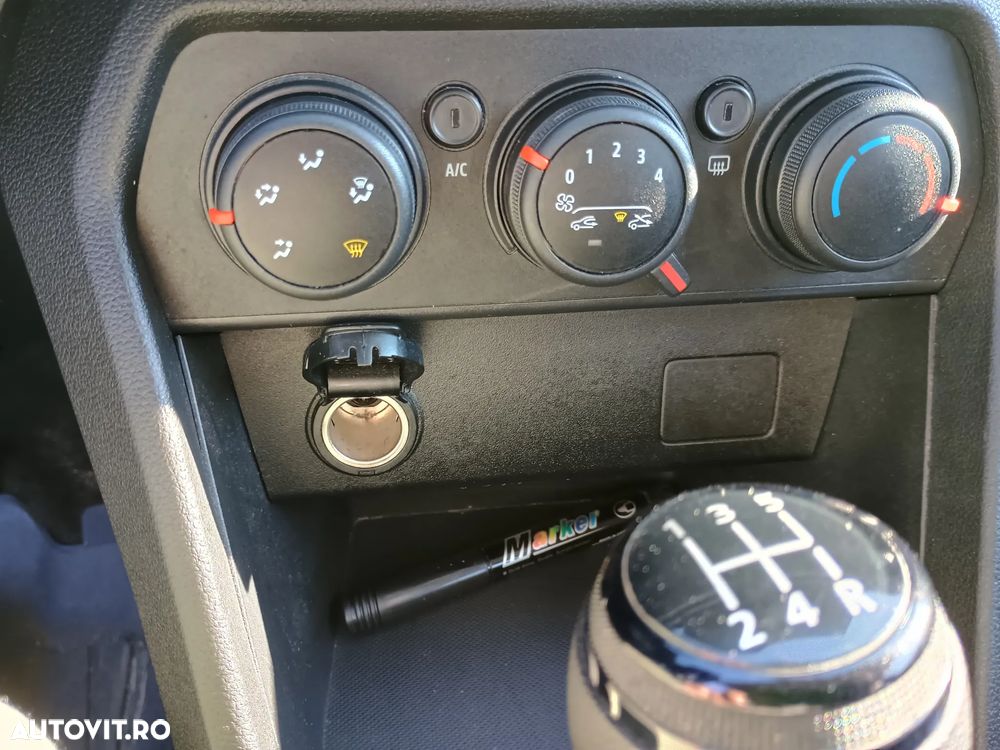 Dacia Logan TCe 90 MT5 Expression - 4