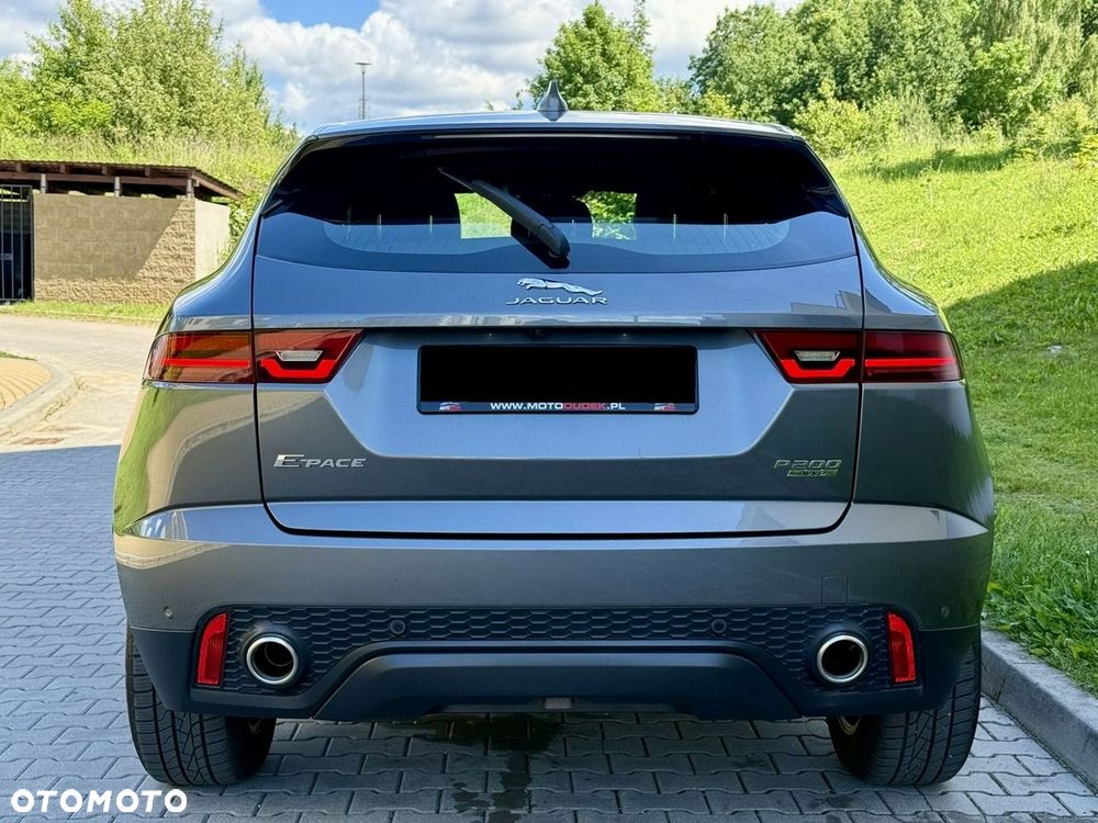Jaguar E-Pace 2.0 i4P AWD R-Dynamic S - 16