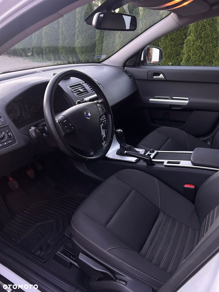 Volvo V50 D2 Summum - 24