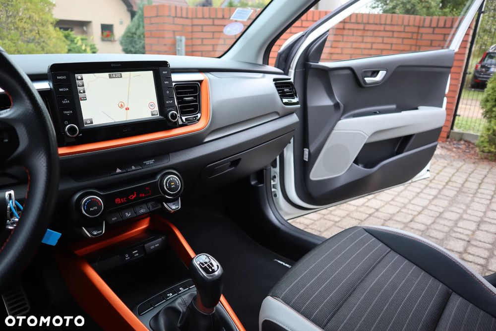 Kia Stonic - 21