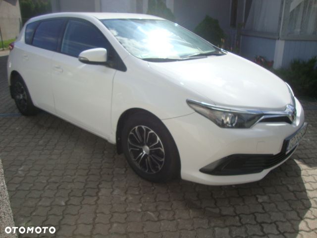 Toyota Auris 1.4 D-4D Dynamic - 3