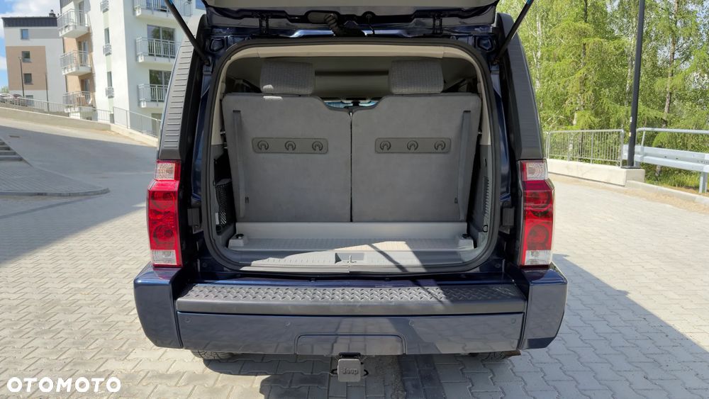 Jeep Commander 3.7 V6 - 8