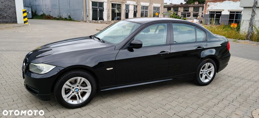 BMW Seria 3 2009 photo 3