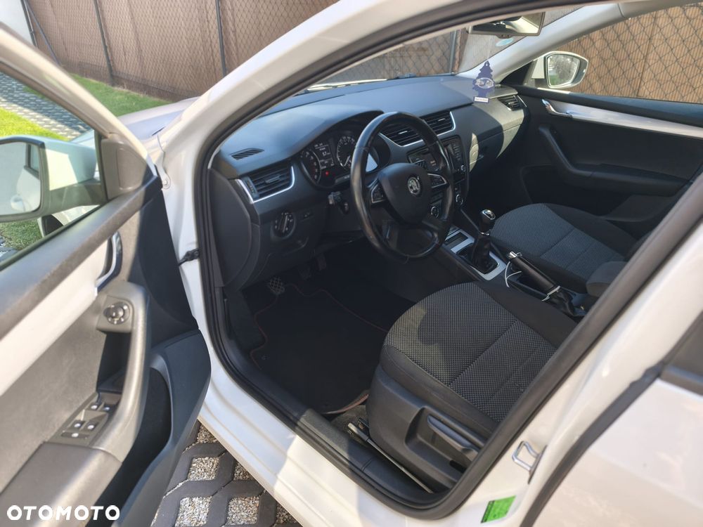 Skoda Octavia 1.6 TDI Edition - 12