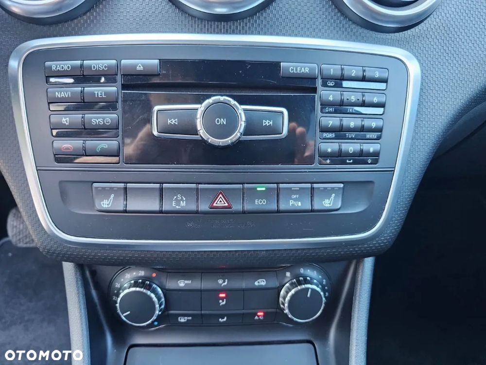 Mercedes-Benz Klasa A 180 (BlueEFFICIENCY) 7G-DCT Urban - 22