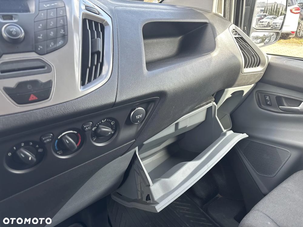 Ford Transit Custom - 38