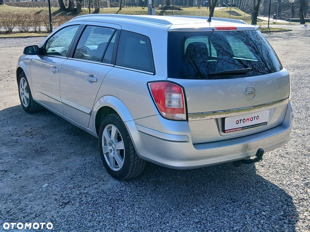 Opel Astra 1.6 Style - 16