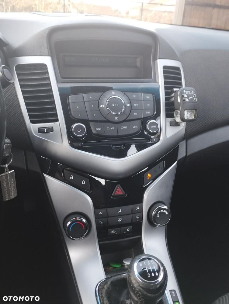 Chevrolet Cruze 1.7 D LT+ - 4