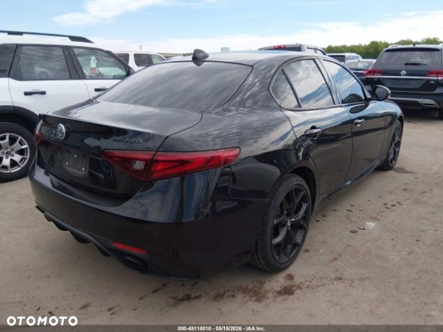 Alfa Romeo Giulia 2.0 Turbo Veloce TI Q4 - 6