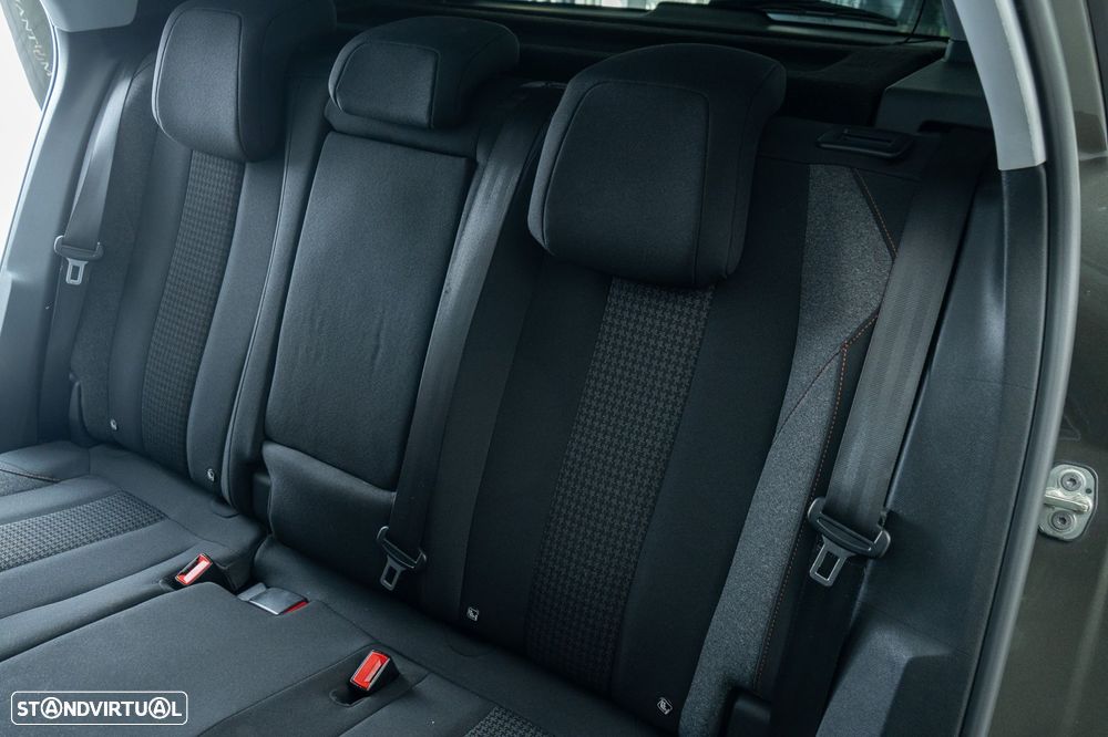 Peugeot 3008 1.5 BlueHDi Active Pack EAT8 - 9