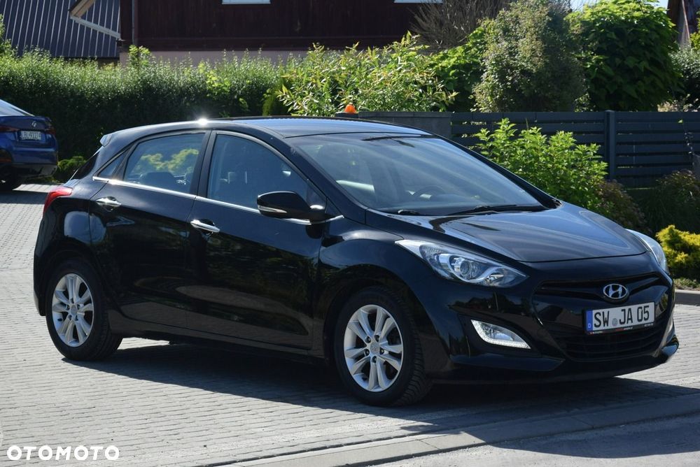 Hyundai i30 1.6 CRDi Premium - 1