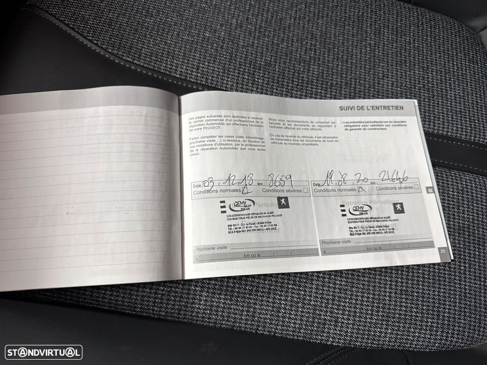 Peugeot 3008 1.2 PureTech Allure EAT6 - 54